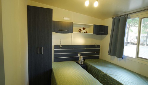 Standard Mobile Home, 2 Bedrooms (Beach Access Included)