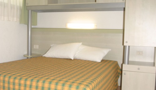 Comfort Bungalow, 2 Bedrooms (Beach Access Included)