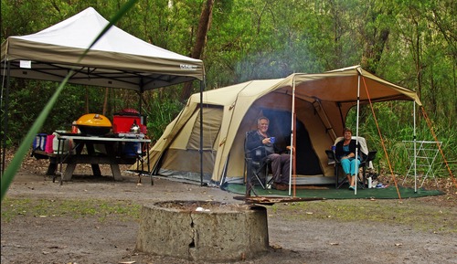 Family Tent, River View, BYO Linen and Towels 