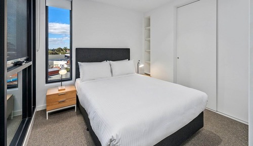 One Bedroom Apartment
