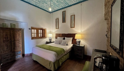 Deluxe Room, 1 Queen Bed