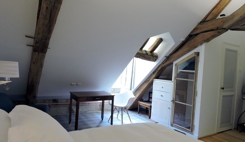 Double Room (Insolite)