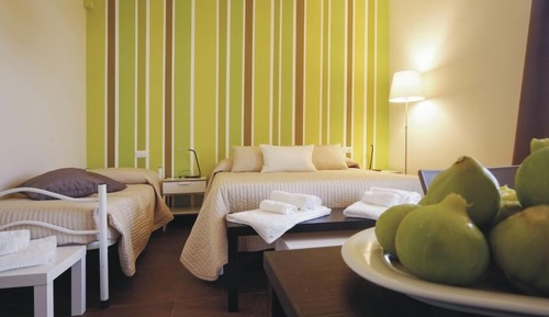 Grand Triple Room, Terrace, Hill View