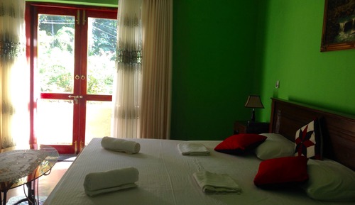 Deluxe Double Room, Garden View