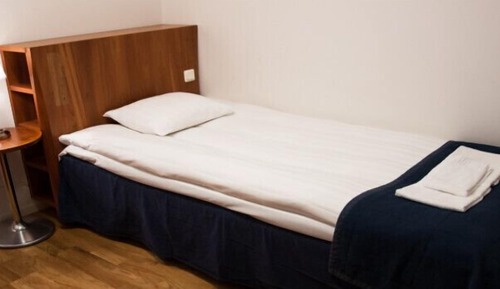 Single Room, Shared Bathroom