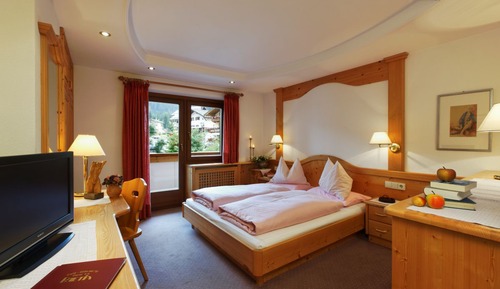 Double Room, Balcony, Mountain View