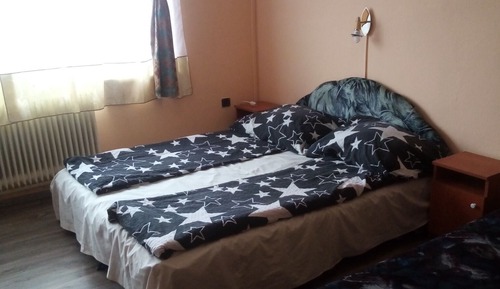 Family Room, Multiple Beds, Shared Bathroom