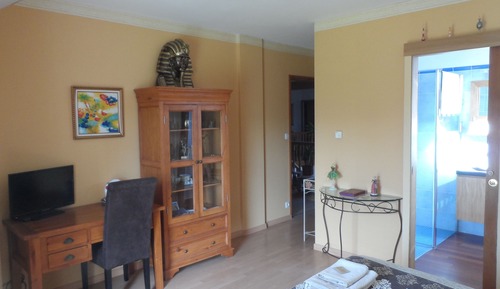 Double Room (Terracota)