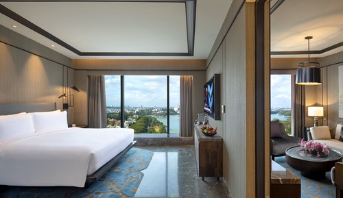 Executive Suite, 1 Bedroom, Non Smoking - with Executive Lounge Access