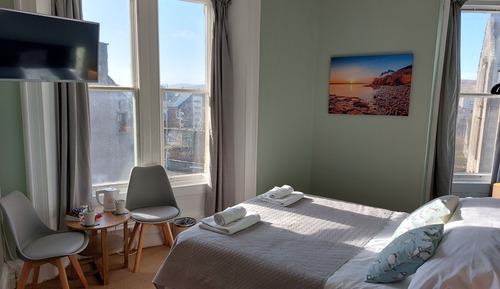 Double Room, Bathtub