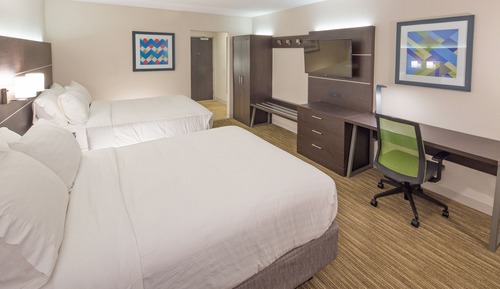 Suite, 2 Queen Beds, Accessible (Hearing)