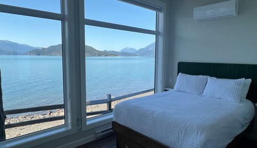 Exclusive Cabin, Lake View