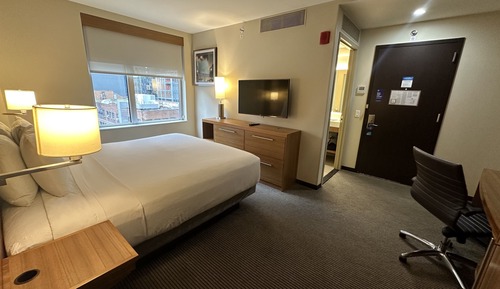 Room, 1 King Bed (High Floor)