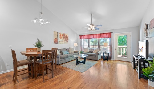 Condo, 2 Bedrooms