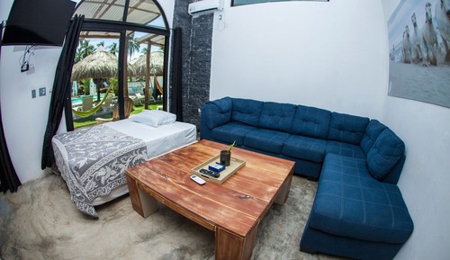 Deluxe Apartment