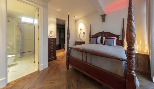 Luxury Villa, 3 Bedrooms, Sauna, City View