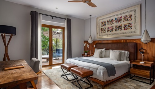 Suite, 1 King Bed