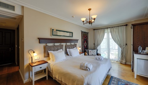 Deluxe Double or Twin Room, Pool View