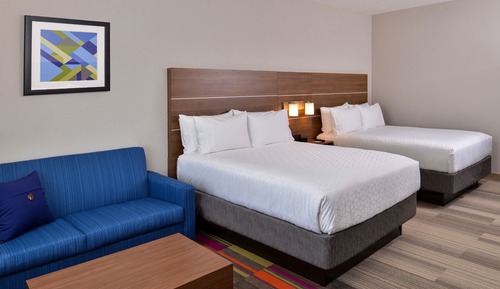 Suite, 2 Queen Beds (Walk-In Shower)
