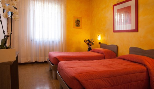 Twin Room, 2 Twin Beds