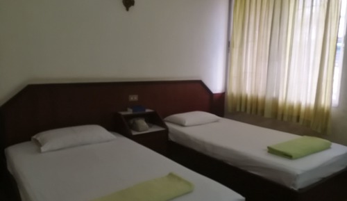 Budget Twin Room with Fan