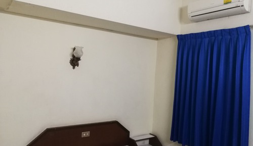 Standard Room with Air Condition (Big Single Bed)