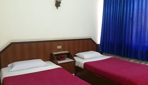 Standard Twin Room with Air Condition 