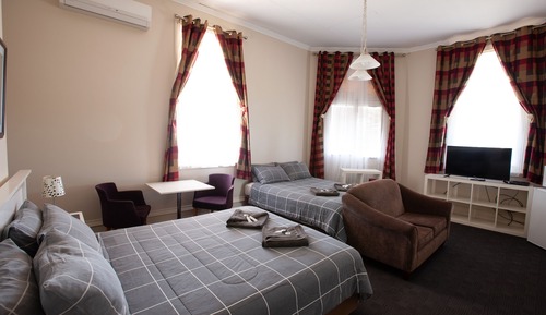 Hotel King Room Non-Ensuite