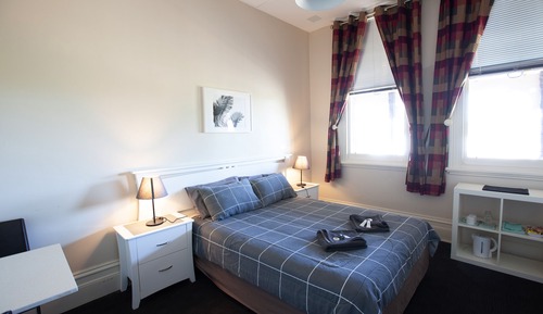Hotel Queen Room Non-Ensuite