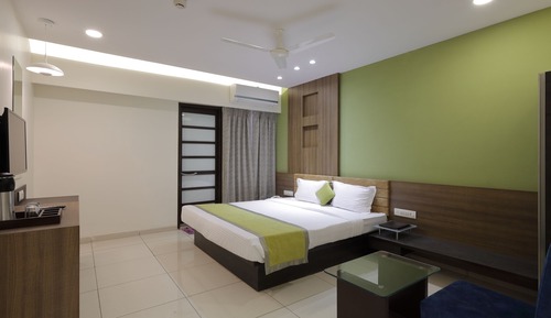 Deluxe Room, 1 Queen Bed
