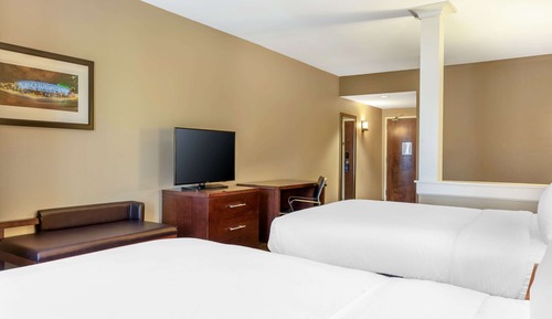 Suite, 2 Queen Beds, Non Smoking