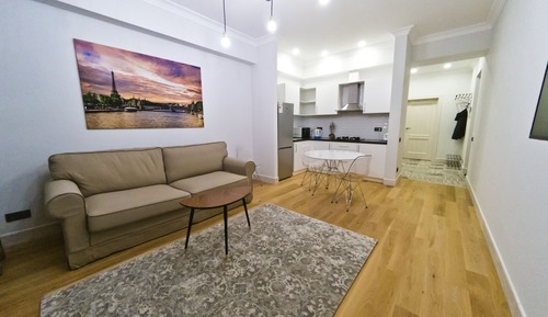 Comfort Apartment, 1 Queen Bed, Balcony (1)