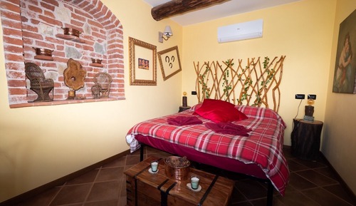 Design Double or Twin Room, Private Bathroom, Hill View