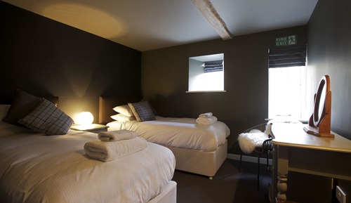 Classic Twin Room