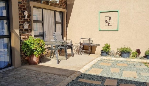 Standard Double or Twin Room, Garden View