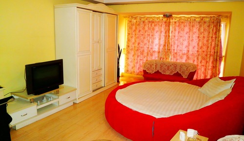 One-Bedroom Apartment A
