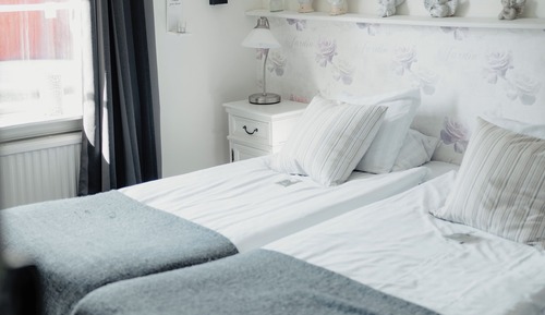 Triple Room, Private Bathroom (Hotel)