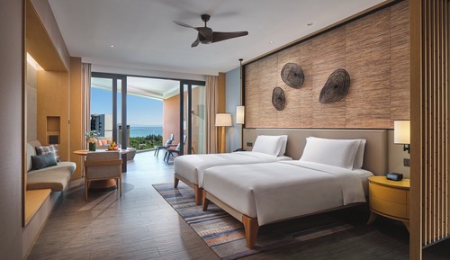 2 Double Standard Oceanfront High Floor