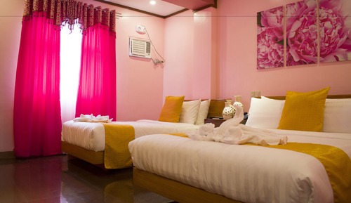 Triple Deluxe Room