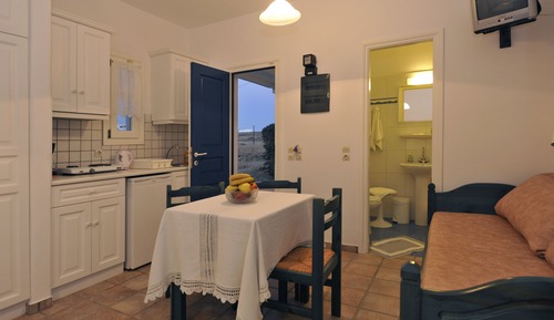Studio, Partial Sea View
