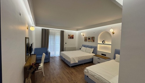 Standard Triple Room, Balcony