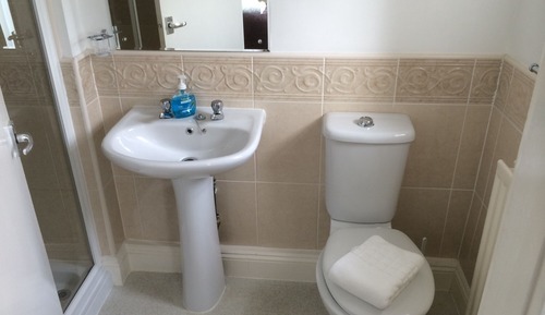 Twin Room, Ensuite
