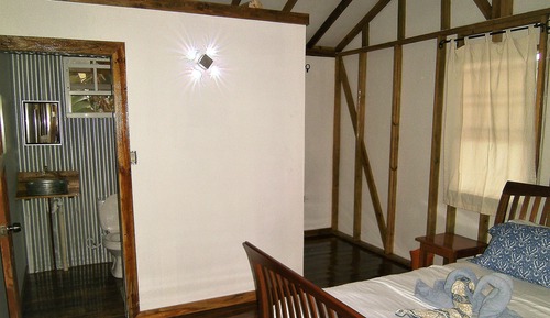 Comfort Double Room, Private Bathroom (Queen Room, Solar Hot Water)
