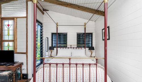 Romantic Cabin, 1 Bedroom, Bathtub, Garden View