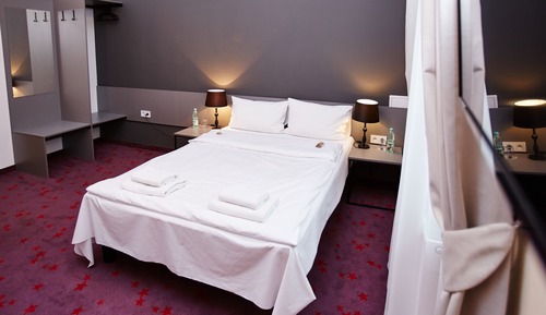 Double Room, 1 Double Bed