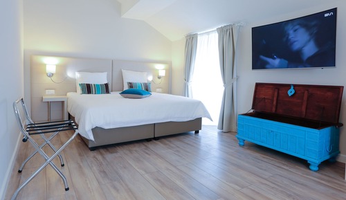 Superior Studio Suite, Kitchen (Studio 5)
