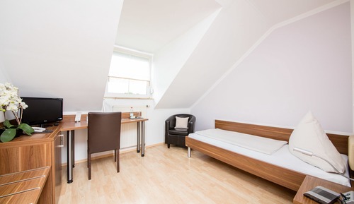 Standard Single Room