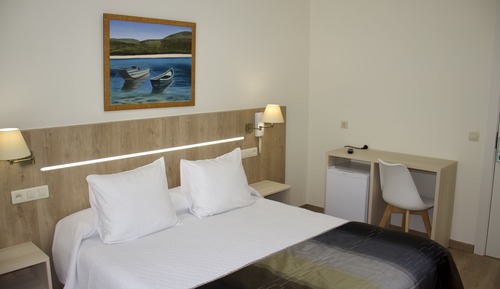 Double Room, small