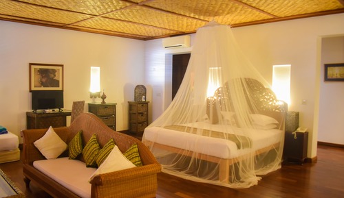 Extra Large Beachfront Room