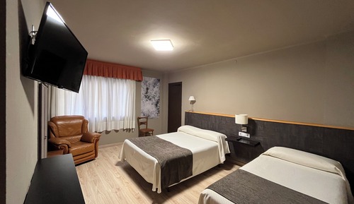 Triple Room